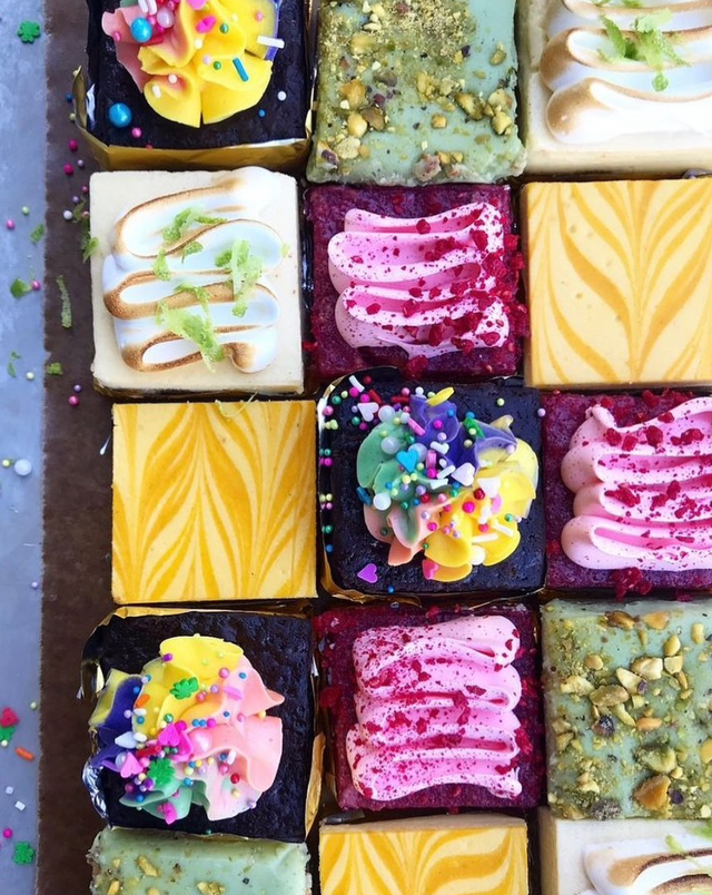 GOURMET DESSERT BARS BJORNBAR BAKERY